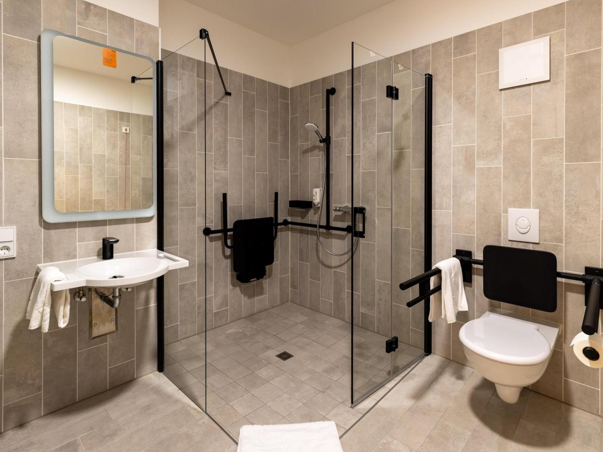 B&B Hotel Idar-Oberstein Luaran gambar