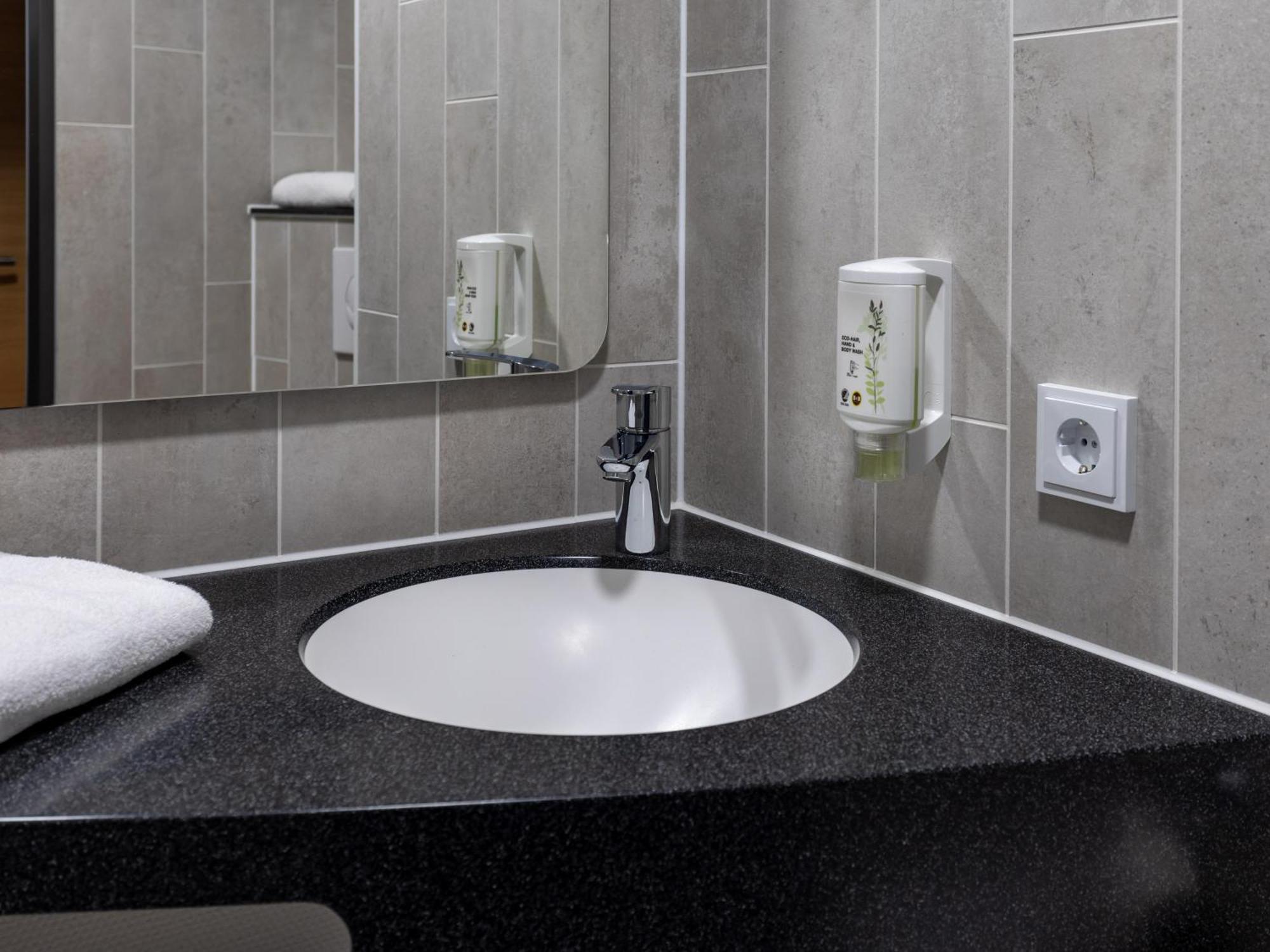 B&B Hotel Idar-Oberstein Luaran gambar